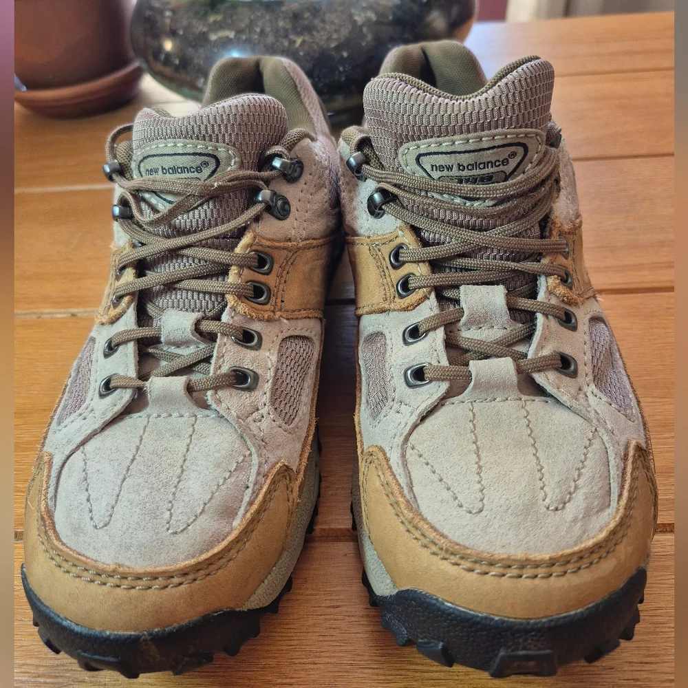 New Balance‎ 748 Fabric/Leather Country Walker Shoes - Womens Size 7.5 - Picture 2 of 7